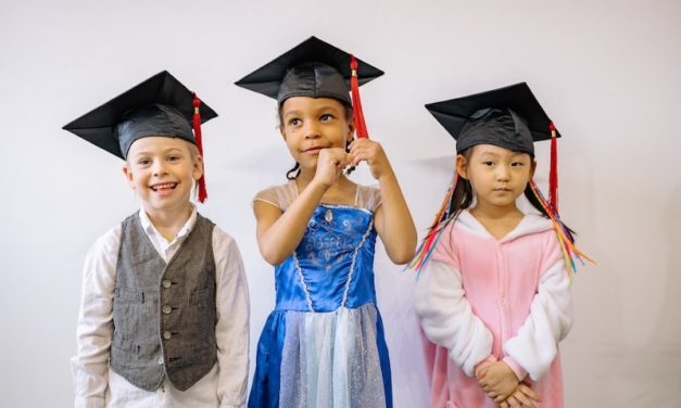 Rentrée à l’école, le moment crucial dans le développement linguistique de l’enfant